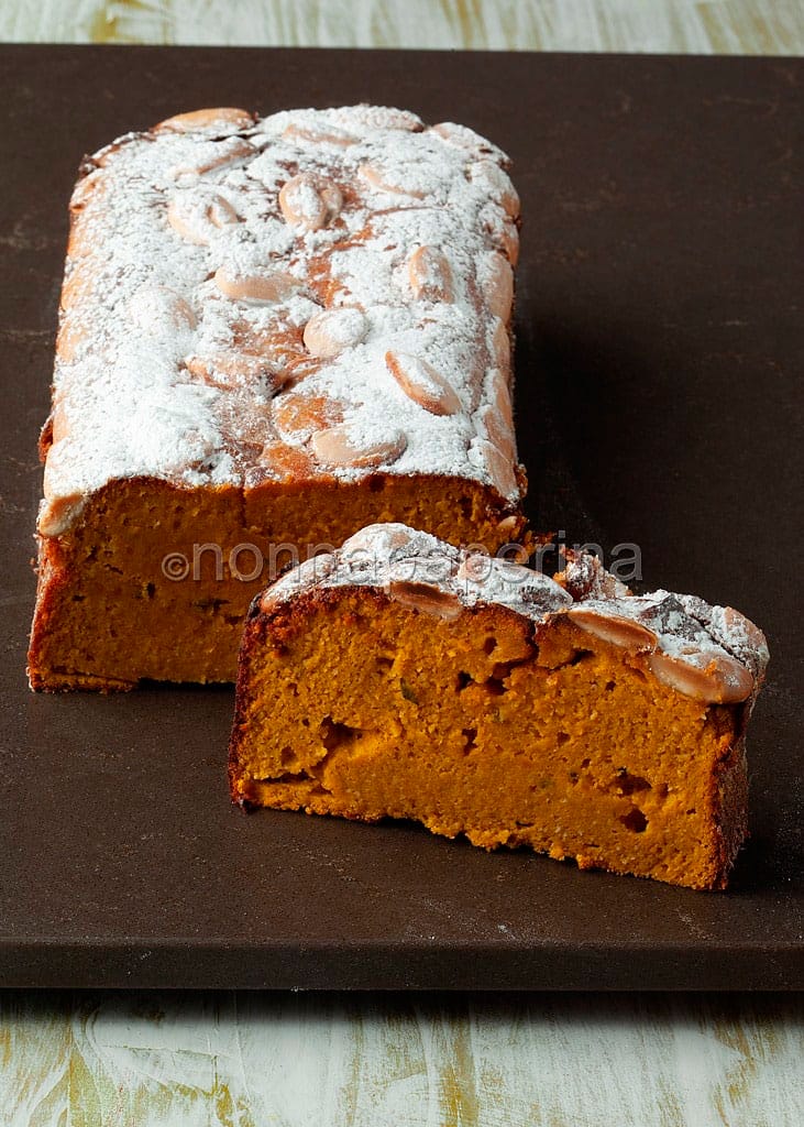 Dolce di zucca e mandorle Dolce di zucca e mandorle
