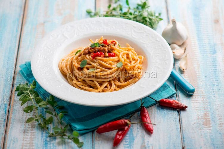 Spaghetti con polpa di riccio