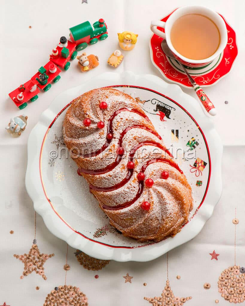 Torta soffice con ribes