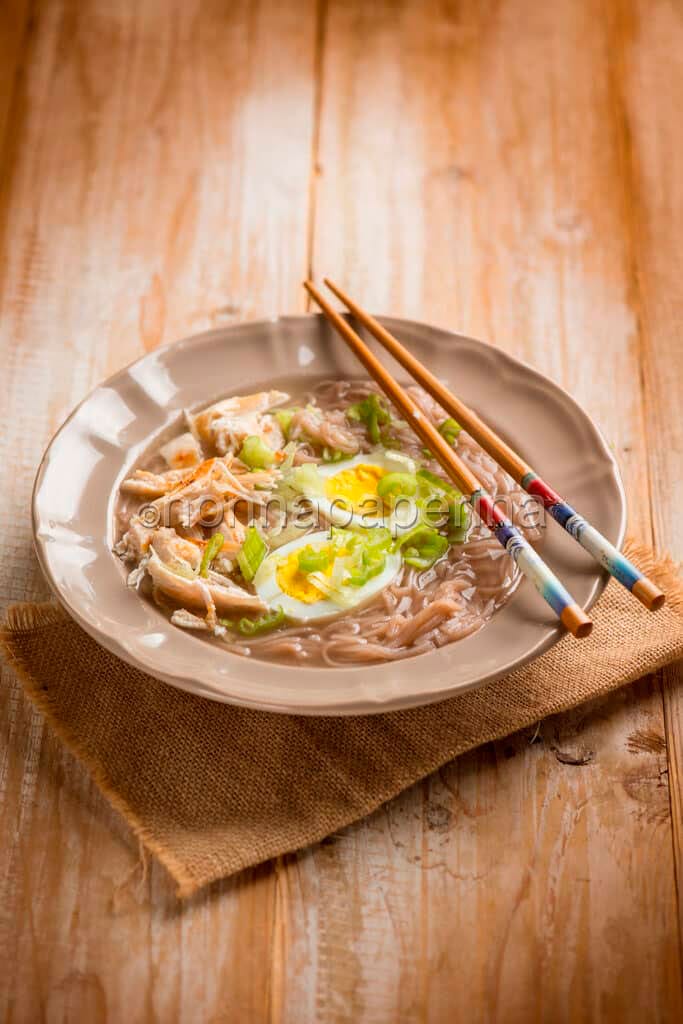 ramen di pollo ramen di pollo