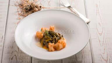 carbonara di mare con code di gamberi
