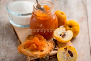 Confettura di mele cotogne giapponesi