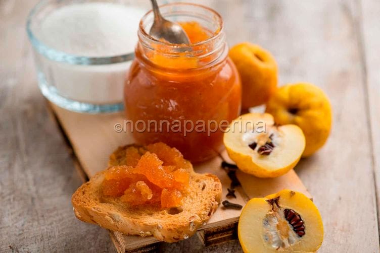 Confettura di mele cotogne giapponesi, un gusto orientale Confettura di mele cotogne giapponesi