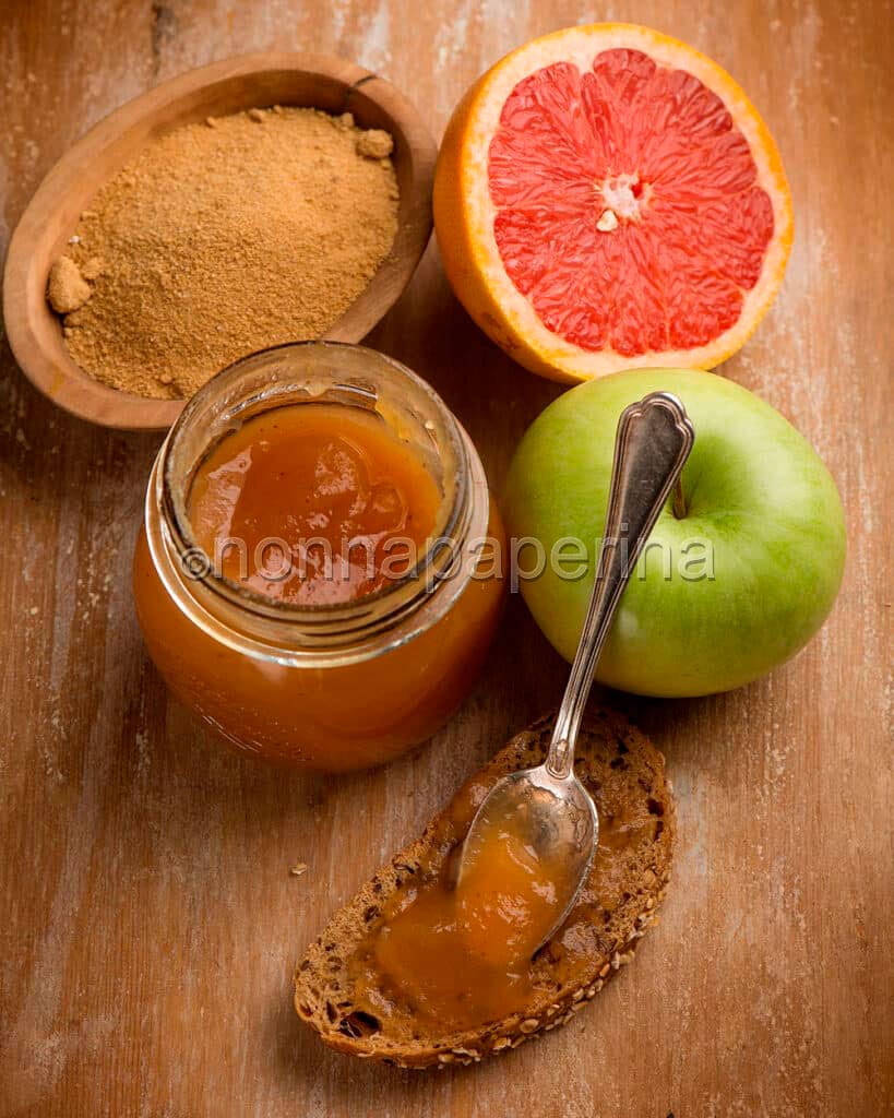 Confettura di mele e pompelmo rosa Confettura di mele e pompelmo rosa