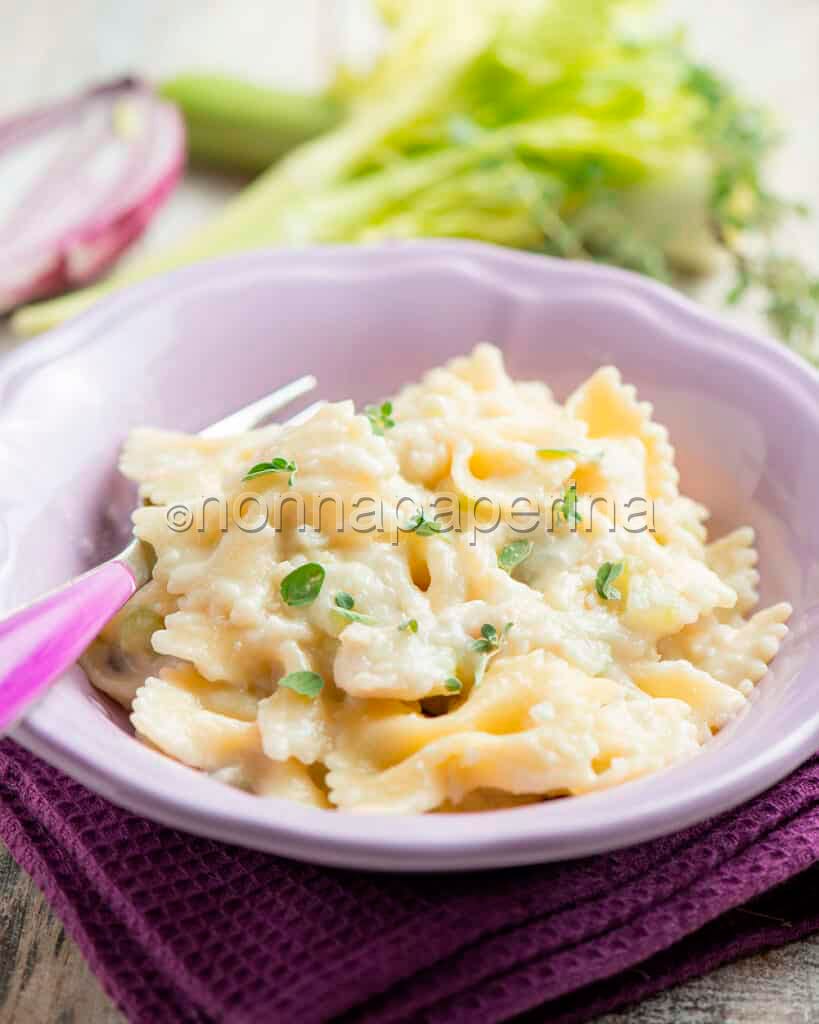 Farfalle con pesto di cavolfiore