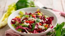 Insalata di fagioli con radicchio, un pasto completo Insalata di fagioli con radicchio, un pasto completo