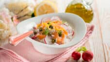 Insalata di riso Basmati e pesce, un primo delicato Insalata di riso Basmati e pesce, un primo delicato