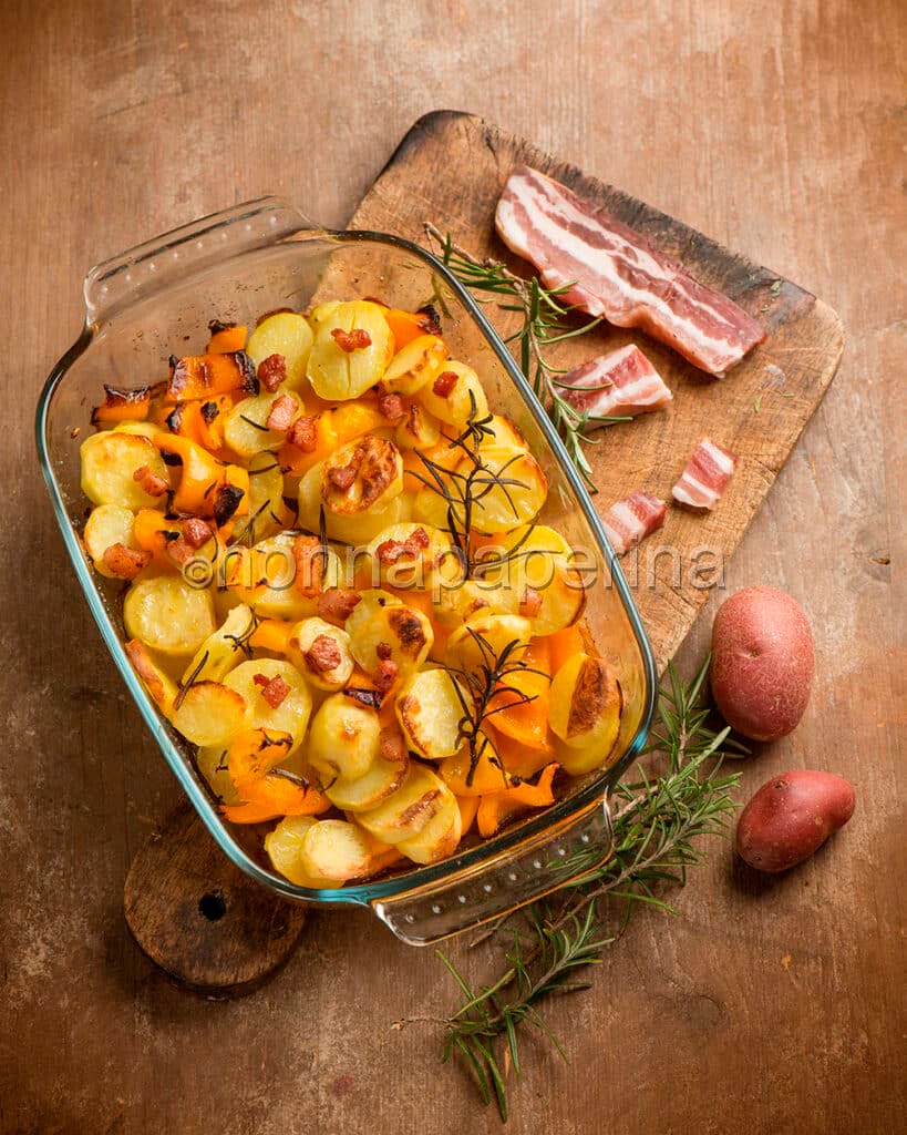 Patate rosse con pancetta Patate rosse con pancetta