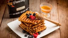 Waffle proteici, una merenda carica di energia Waffle proteici, una merenda carica di energia