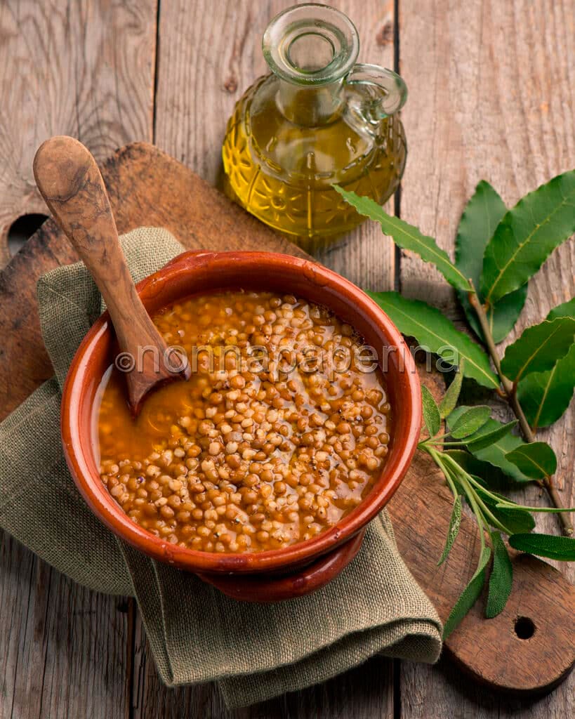 Zuppa di sorgo e lenticchie Zuppa di sorgo e lenticchie