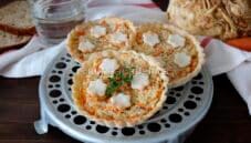Tartellette carote sedano rapa e timo: tortini salati senza glutine e lattosio Tartellette carote sedano rapa e timo: tortini salati senza glutine e lattosio