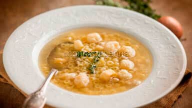 Anellini in brodo di pollo