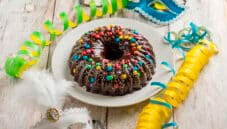 Budino al cioccolato per Carnevale, un dolce colorato