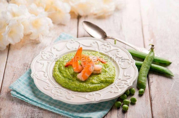 Mazzancolle su crema di piselli, un piatto raffinato Mazzancolle su crema di piselli