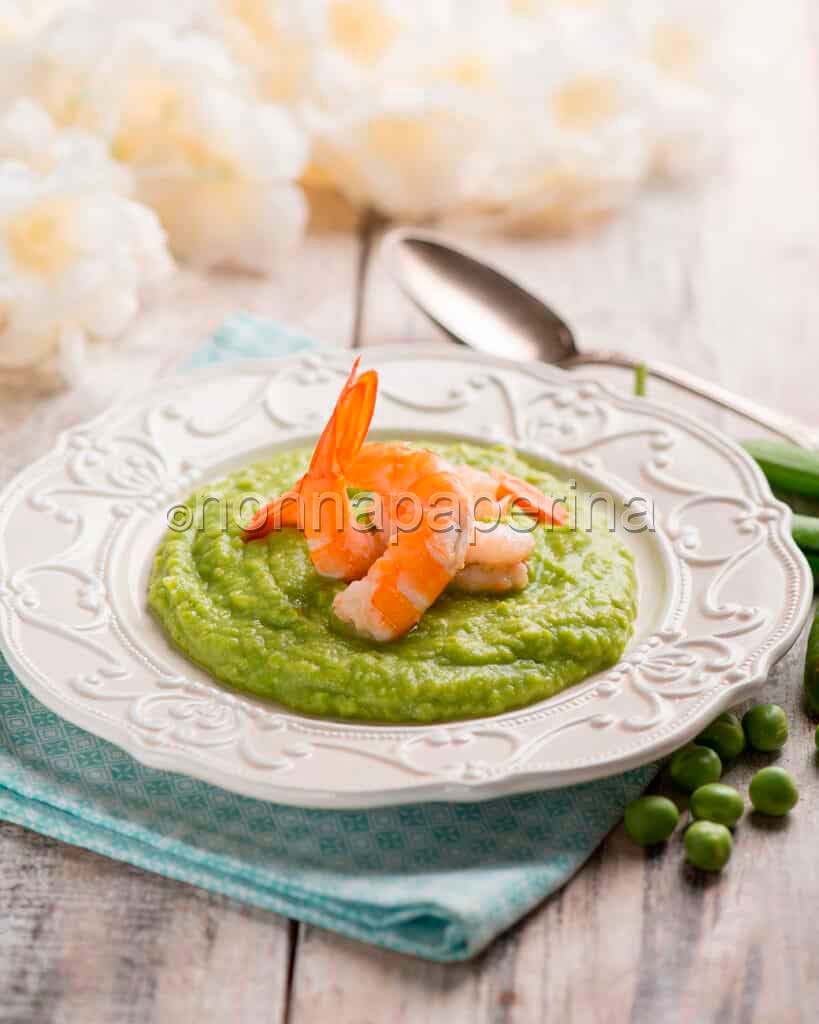 Mazzancolle su crema di piselli