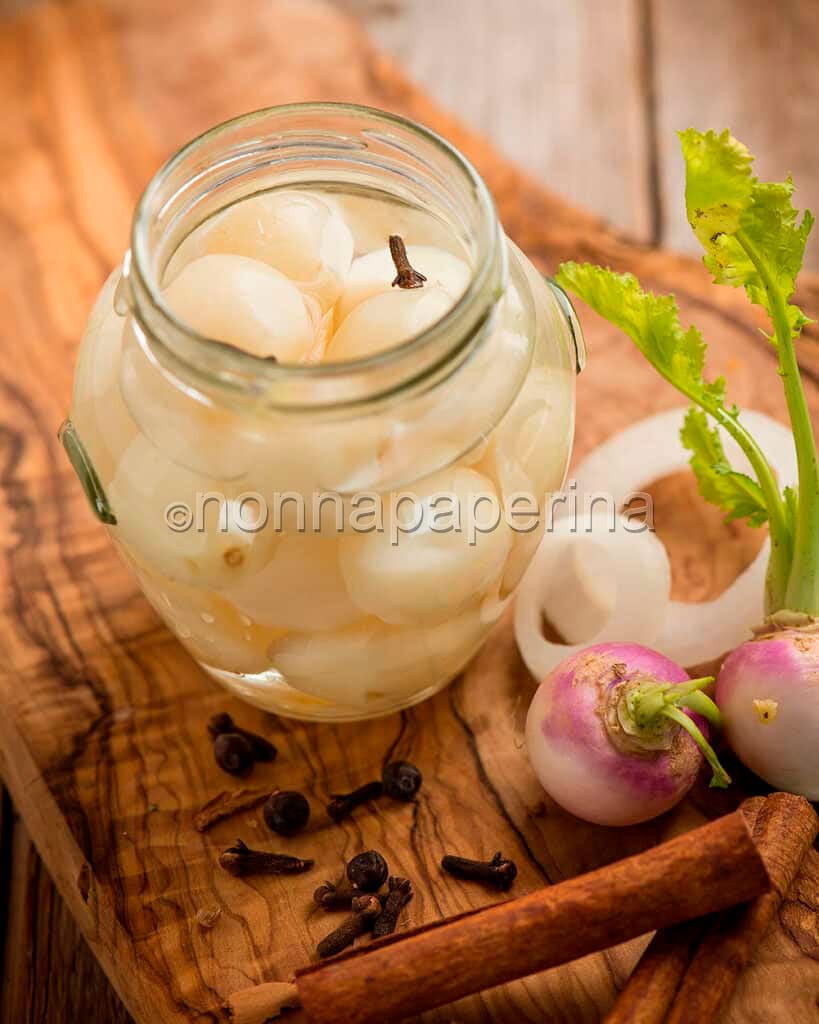 Rape bianche sotto aceto Rape bianche sotto aceto