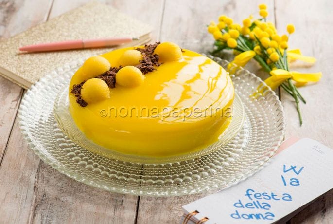Semifreddo al mango, un dessert fresco e fruttato