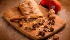 Strudel con pere e cioccolato, tutto da gustare!