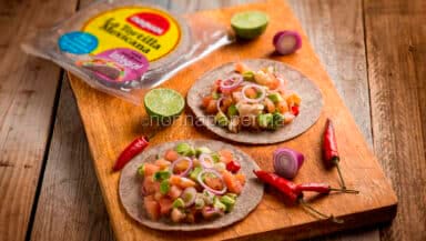 Tortillas con ceviche di gamberi