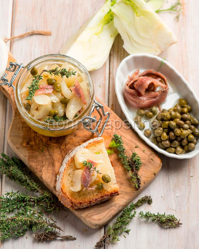 finocchi in conserva finocchi in conserva