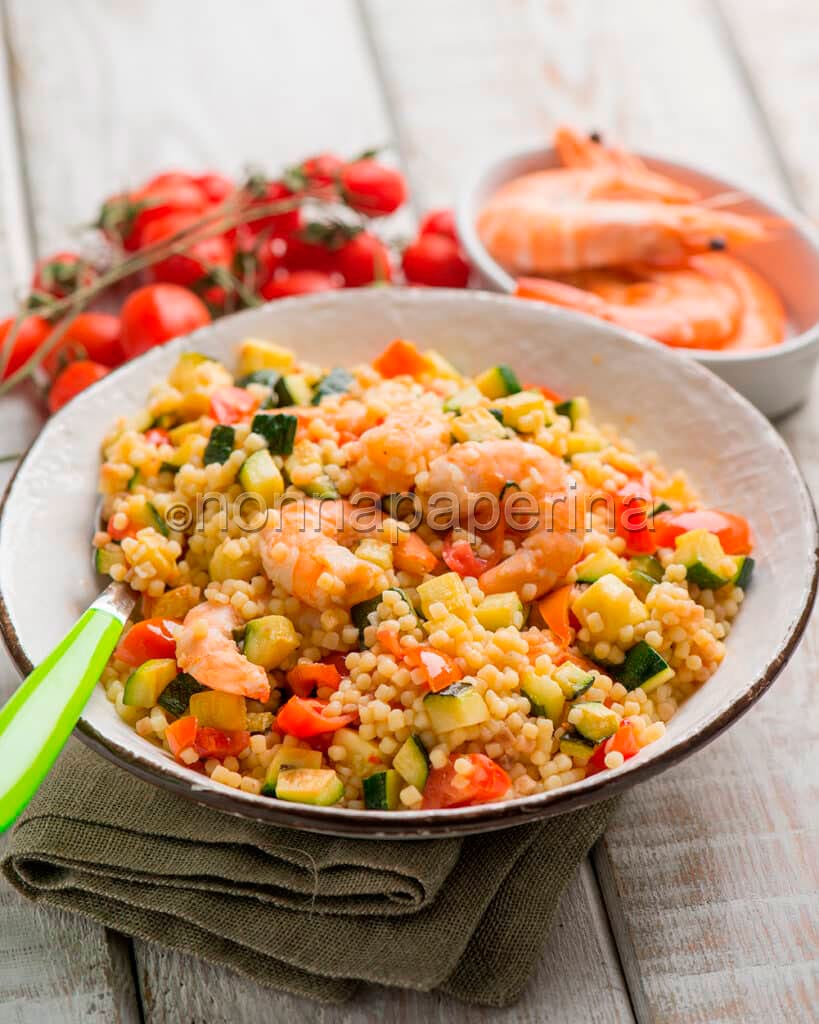 Fregola con zucchine e gamberetti
