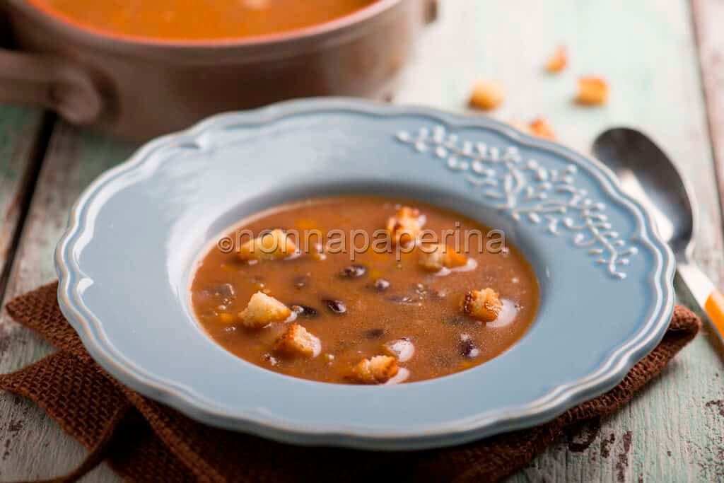 Zuppa di fagioli rossi Zuppa di fagioli rossi