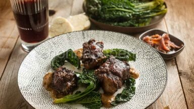 Coda di vitello stufata al vino rosso