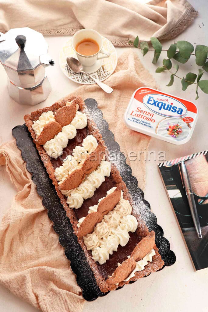 crostata con cioccolato e crema di formaggio crostata con cioccolato e crema di formaggio