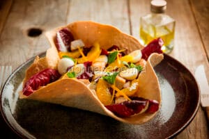 Insalata con radicchio e pesce spada, davvero proteica Insalata con radicchio e pesce spada, davvero proteica