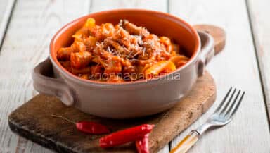 Pappardelle con salsiccia e funghi