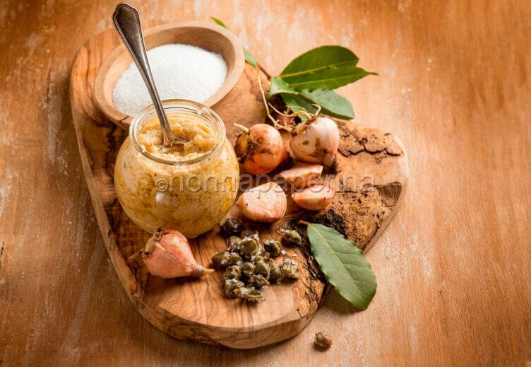 Paté di lampascioni, un condimento tipico pugliese Pate di lampascioni
