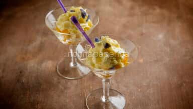 Pesche con spuma di cioccolato