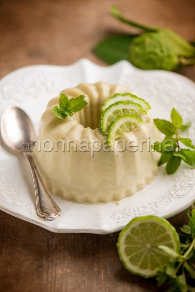 Semifreddo con papeda e menta
