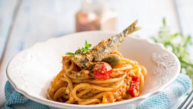 Spaghetti con sarde e bottarga