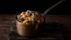 Tortiglioni con salsa di creste di gallo, un primo corposo Tortiglioni con salsa di creste di gallo, un primo corposo