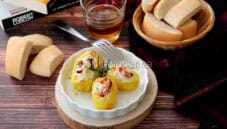 Barchette di patate ripiene, un contorno delizioso Barchette di patate ripiene, un contorno delizioso