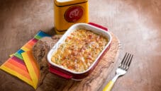 Chupe de centolla, una pietanza gratinata di pesce