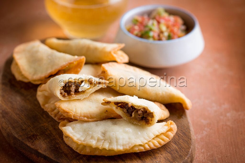Set Per Empanadas 7 Pezzi - Con Stampi, Tagliabiscotti E Ricettario - Foto 4