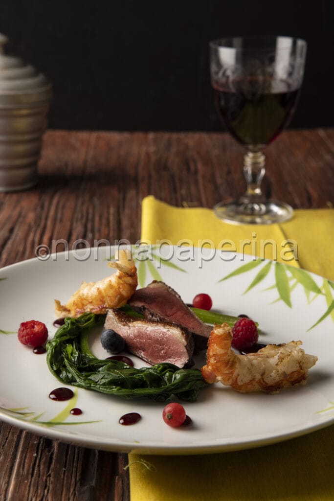 Petto di piccione con gamberi Petto di piccione con gamberi