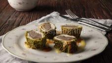 Petto di piccione in manto di verza, un secondo unico