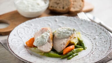 Petto di pollo con salsa SKyr