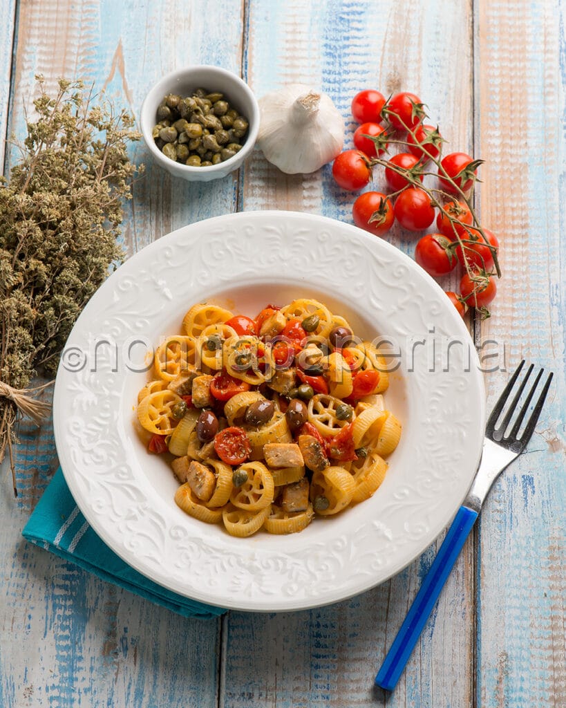 Ruote con pesce spada