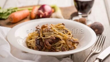 Spaghetti al ragu di fagiano e porcini