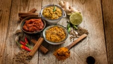Curry, the different varieties and combinations in the kitchen Curry, the different varieties and combinations in the kitchen