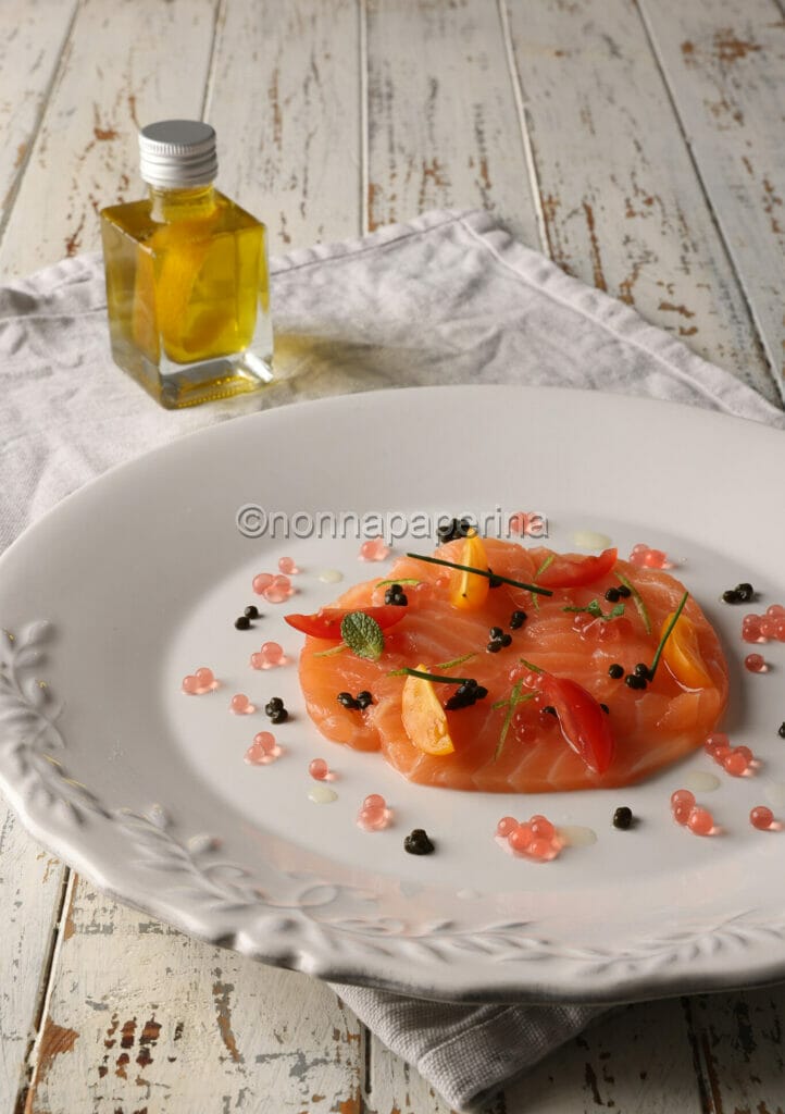 Carpaccio di salmone Carpaccio di salmone