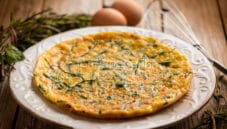 Frittata di bruscandoli, un piatto davvero speciale Frittata di bruscandoli, un piatto davvero speciale