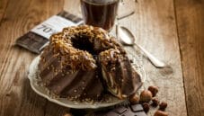 Kugelhupf con cioccolato e nocciole, un dolce tedesco