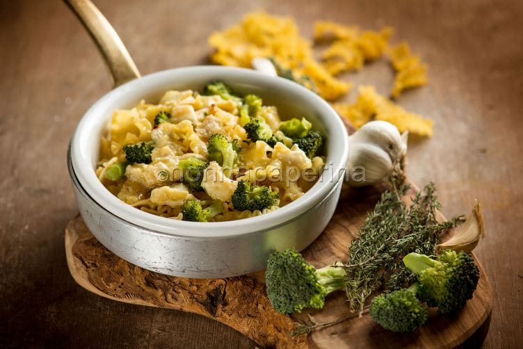 Mafalde con camembert e broccoletti, un primo cremoso Mafalde con camembert e broccoletti