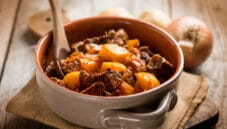 Polmone di vitello in umido con patate, una ricetta lombarda Polmone di vitello in umido con patate, una ricetta lombarda