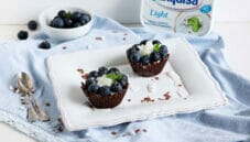 Cestini di riso con cioccolato al cocco, un dolce perfetto